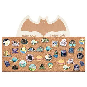Wall Mounted Brooch Jewelry Display Cork Tray