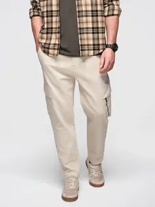 Ombre Men's knitted joggers with cargo pockets - cream