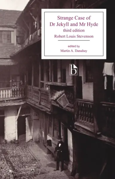 Strange Case of Dr Jekyll and Mr Hyde - Third Edition - Robert Louis Stevenson