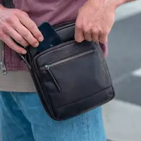 Pánská kožená taška přes rameno The Chesterfield Brand Vigo - tmavě hnědá