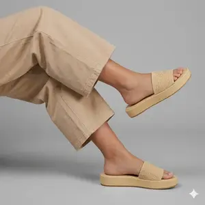 Guess textured raffia sandal 39/40