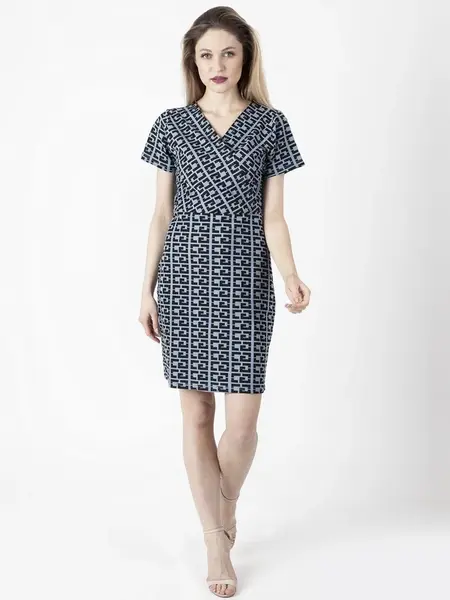 PERSO Woman's Women's dress with a cache-coeur neckline