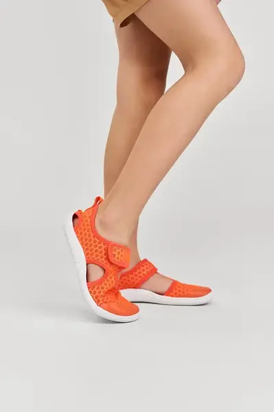 Dětské sandály Reima Rantaan oranžová barva