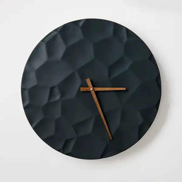 ODLITO Betonové nástěnné hodiny Měsíční kráter – grafit (černé) – 50 cm – hnědé ručičky