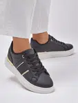 Resti Women's sports sneakers on a thicker sole Montanas