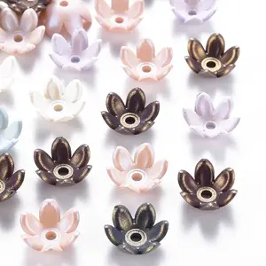 6-Petal Spray Painted Acrylic Bead Caps