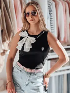 Černý top na ramínka s mašlí