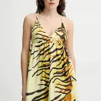 Hedvábné šaty Nanushka CEIL