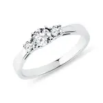 Diamantový zásnubný prsteň z bieleho zlata KLENOTA