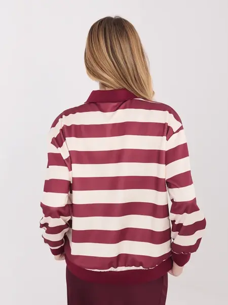 Prúžkovaná blúzka v burgundy farbe