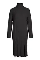 Černé svetrové šaty s rolákem