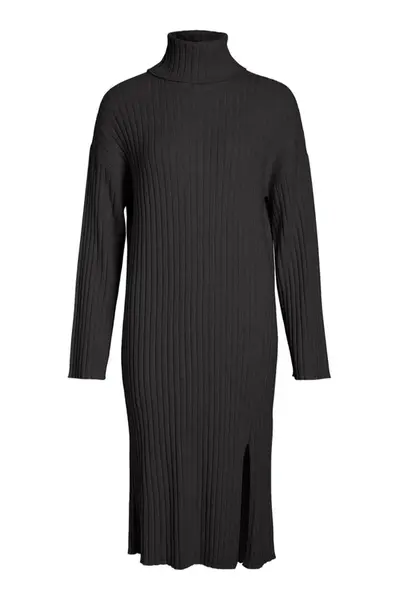 Černé svetrové šaty s rolákem