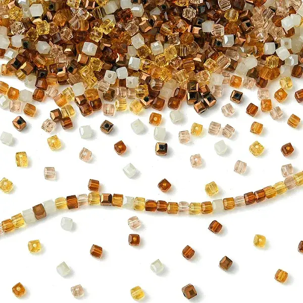 500Pcs Cube Glass Beads