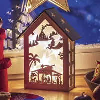 Dřevěný svítící domeček