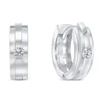 Brilio Silver Zářivé kruhové stříbrné náušnice se zirkony EA501W