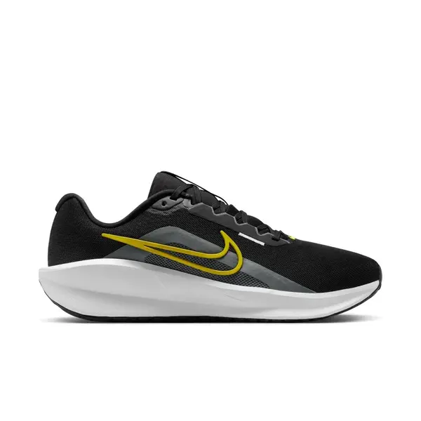 Nike Downshifter 13 Mens Road Running Shoes 44,5