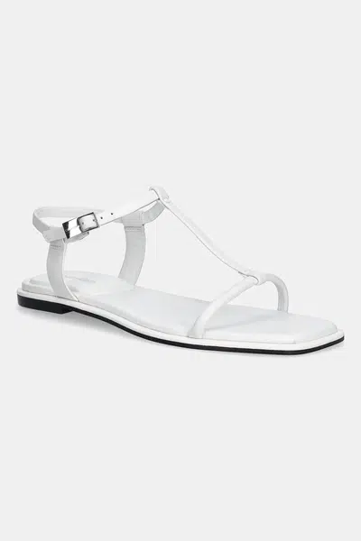 Kožené sandály Calvin Klein FLAT SANDAL SQUARED BUCKLE LTH dámské, bílá barva, HW0HW02556