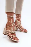 EVENTO Šnurovacie sandále na nízkom opätku zdobené nitmi béžové Chrisele