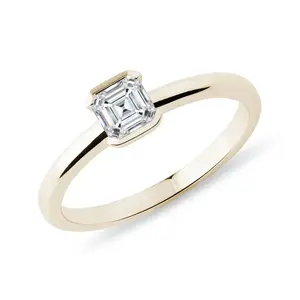 Zlatý zásnubný prsteň s asscher diamantom KLENOTA