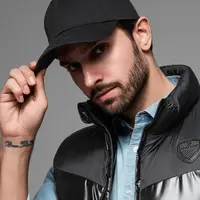 Ombre Men's baseball cap with visor and decorative embroidery - black