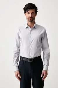 Calvin Klein košile pánská bavlněná s elastanem