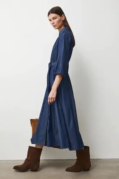 Džínové šaty Medicine