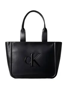 Calvin Klein Shopper  čierna