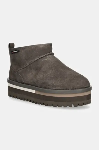 Semišové sněhule Tommy Jeans TJW SUEDE FLATFORM BOOT WL
