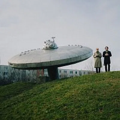 Petrofski, Erik Šulc – Apsidy