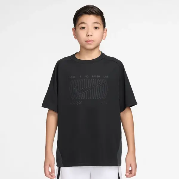 Nike Sportswear Multi Big Kids (Boys) Dri-FIT T-Shirt S