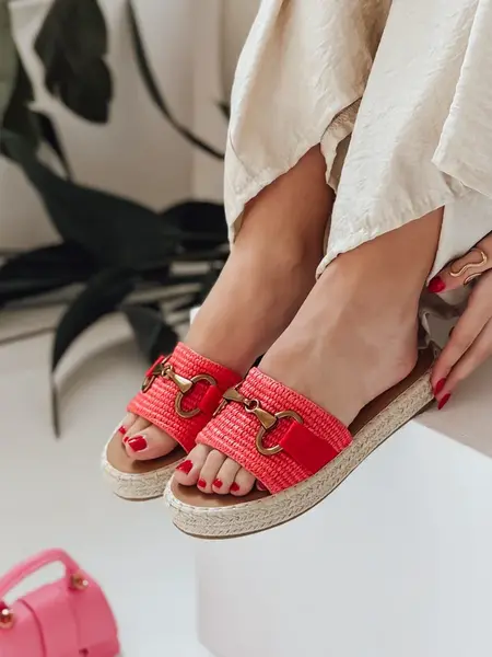 Dámské červené klapky MISSWAVE