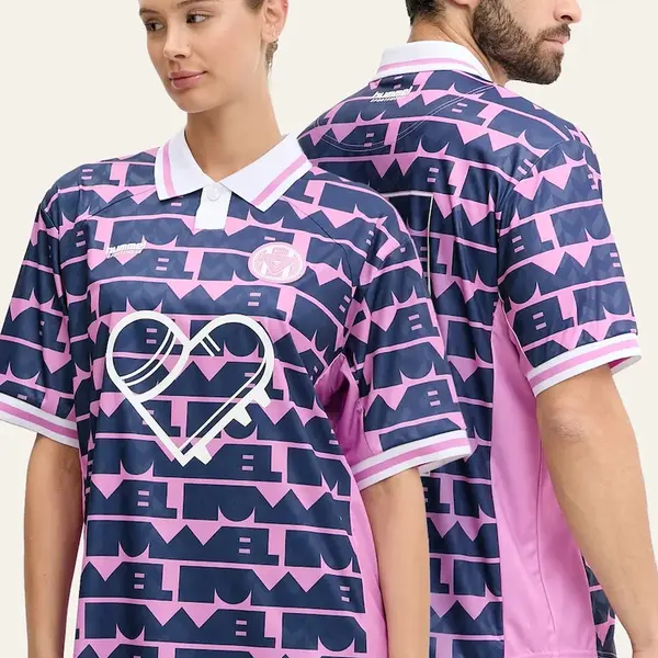 Polo tričko Hummel Hummel x Community Love tmavomodrá barva, 227576
