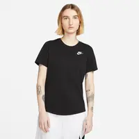 Nike Sportswear Club Essentials Womens T-Shirt S