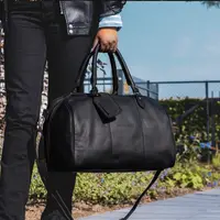 Pánska kožená cestovná taška The Chesterfield Brand Liam - čierna