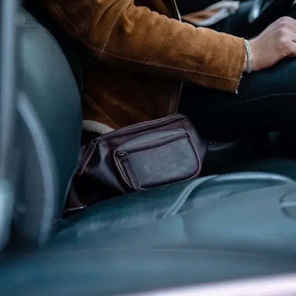 Kožená ledvinka The Chesterfield Brand Jacki - hnědá