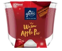GLADE Warm Apple Pie, Vonná svíčka 129 g
