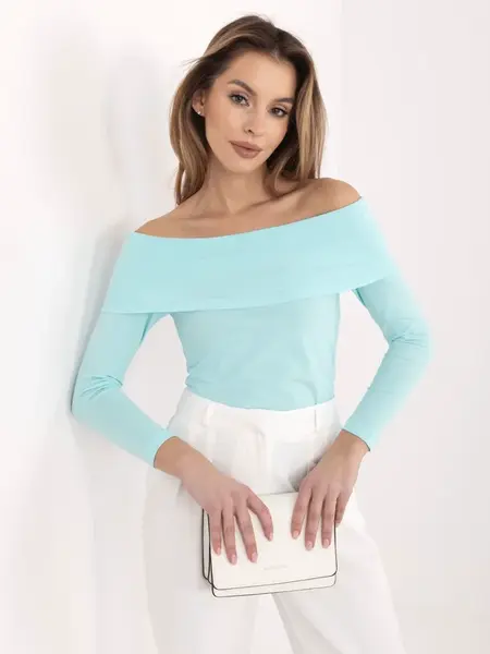 Halenka s odhalenými rameny mint