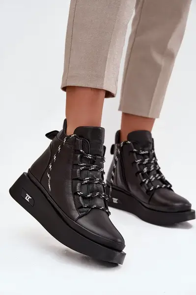 Kožené dámske platformové čižmy s podšívkou Artiker