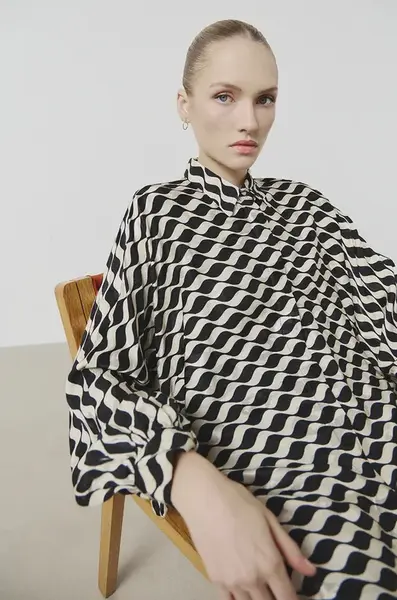 Košile Answear.LAB dámská, černá barva, relaxed, s klasickým límcem