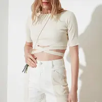 Dámské kraťasy Trendyol Ekru