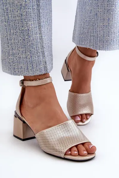 VINCEZA Dámské sandály na podpatku z eko kůže zlaté Horissa