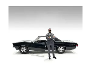 "Gentlemens Club" Figure 2 for 1/24 Scale Models by American Diorama