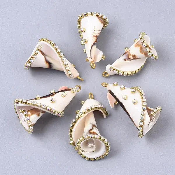 Natural Conch Shell Pendants