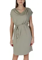 B.young šaty s páskem