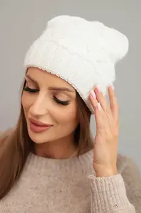 Kesi Dámská zimní čepice s vlnou a strukturální vazbou K432 ecru