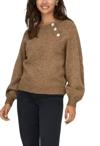 Hnědý svetr s kulatým výstřihem