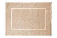 Hotelová predložka krémová 750 g/m2