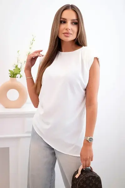 Kesi Włoski Elegantná dámska blúzka s volánmi a asymetrickým strihom ecru