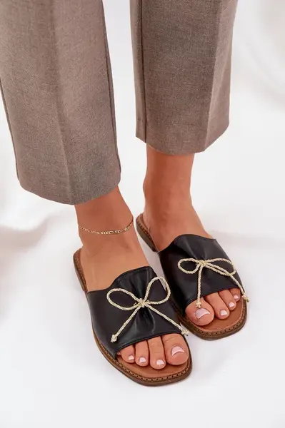 PS1 Sandal Na Plochéj Podošve S Ozdobnou Mašľou Čierne Deonelis