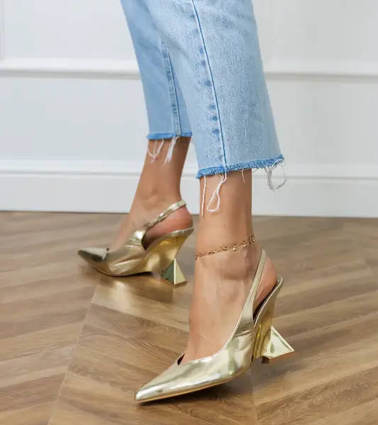 Gemre Zlaté sandále na geometrickom klinovom podpätku Kokkes